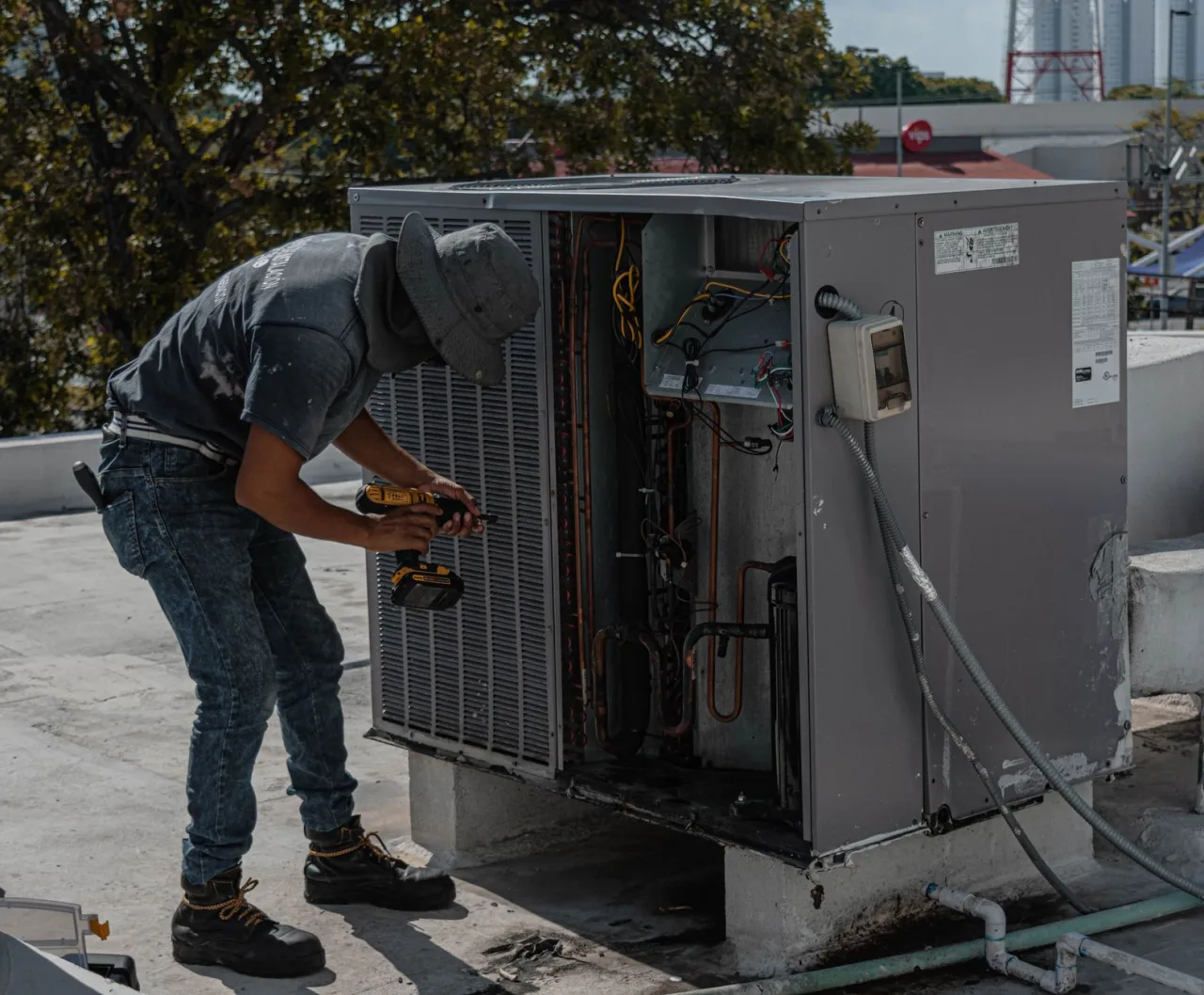 Aircon Technician Near You in the UAE
