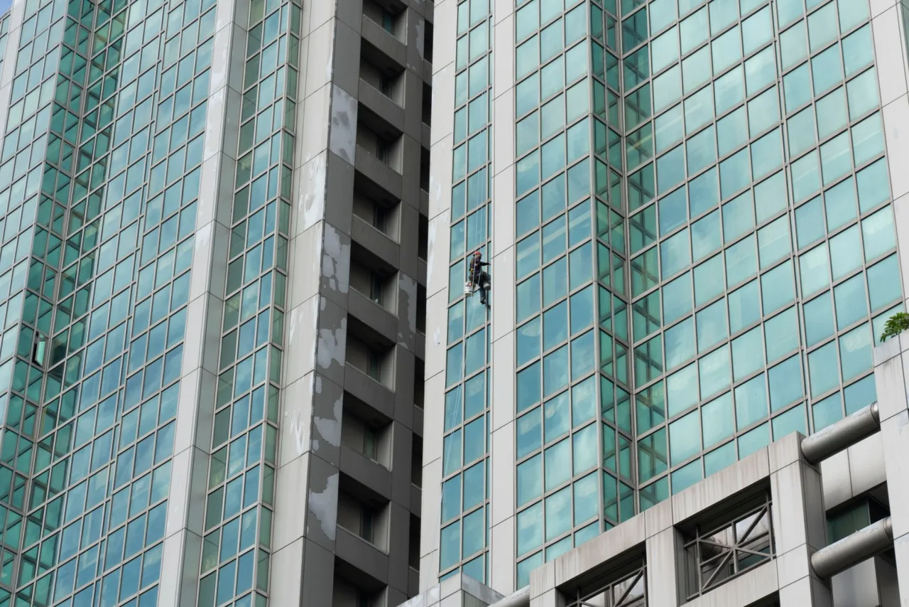 Building & Maintenance