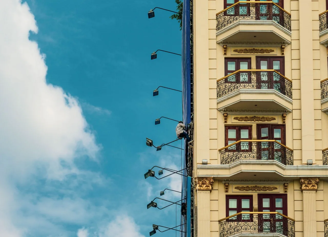 Building & Maintenance
