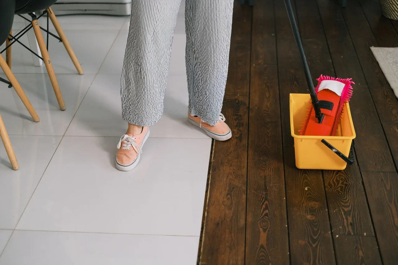 Floor Cleaning: Complete UAE Guide